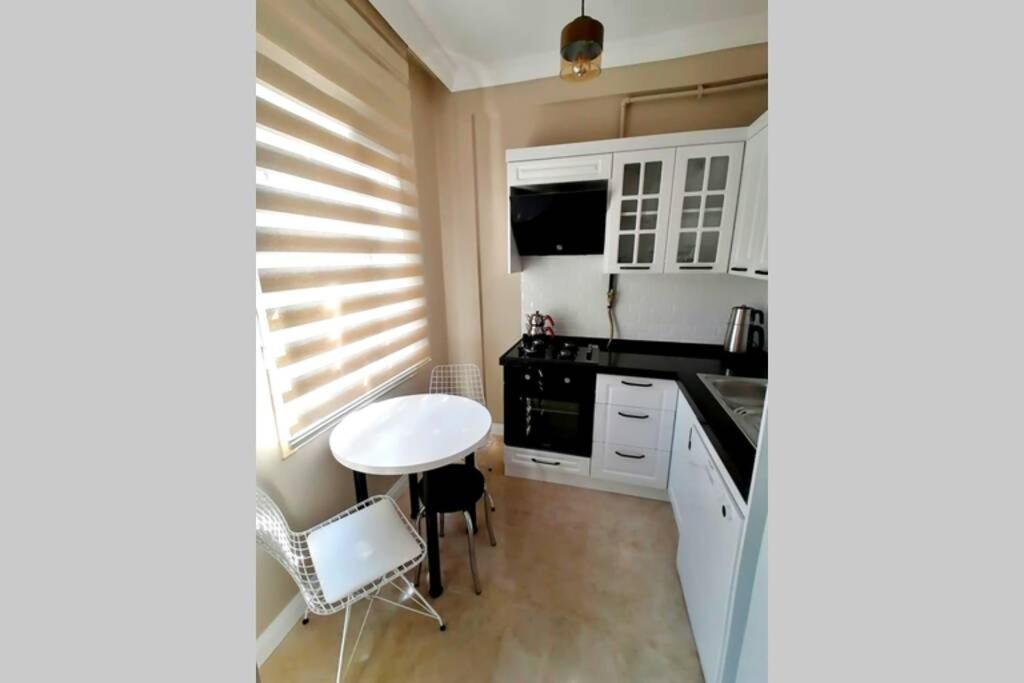 Khalkedon Flat 2 - Kadikoy'Deki Konaklama Adresiniz Stambuł Zewnętrze zdjęcie